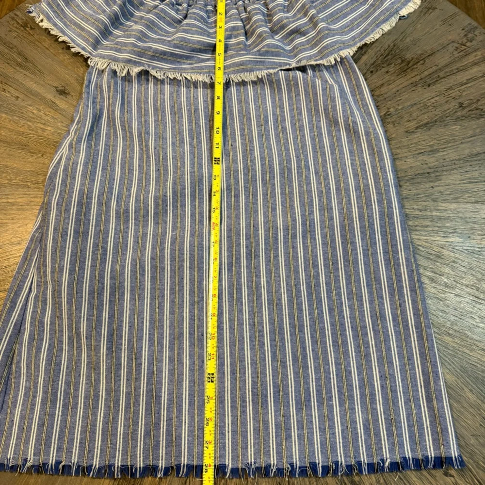 Ethereal by Francesca’s Off-Shoulder Chambray Stripe‎ Dress | Small